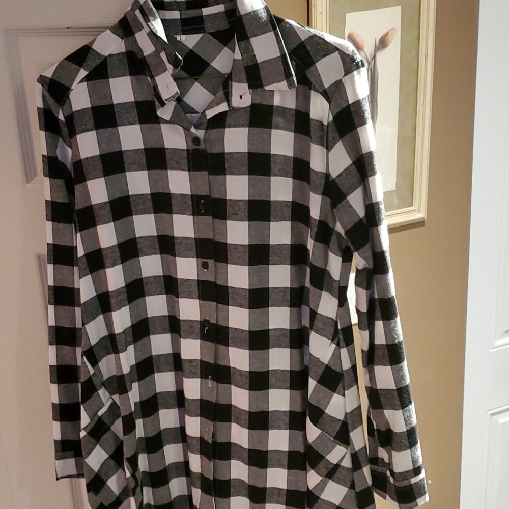 Button up shirt/shirt